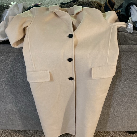 Cashmere - Picture 2 of 3